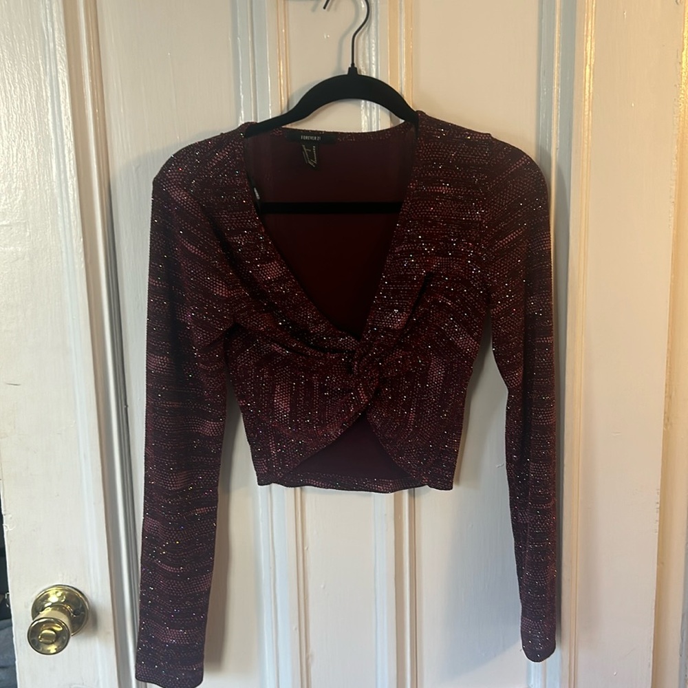 Sparkly dark pink crop twist top